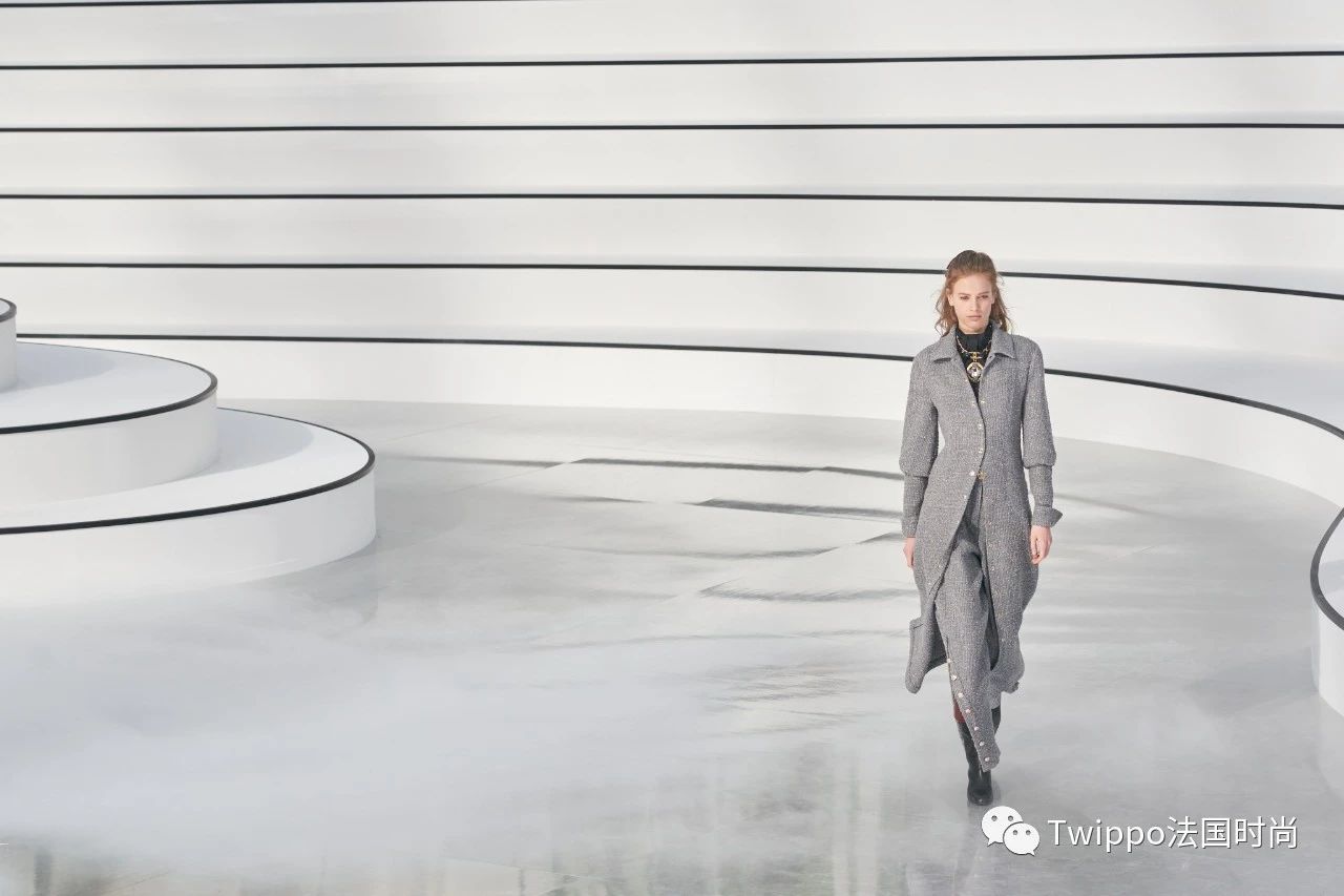 2020秋冬巴黎时装周givenchy秀场 (jacquemus 2020巴黎时装周秀场)