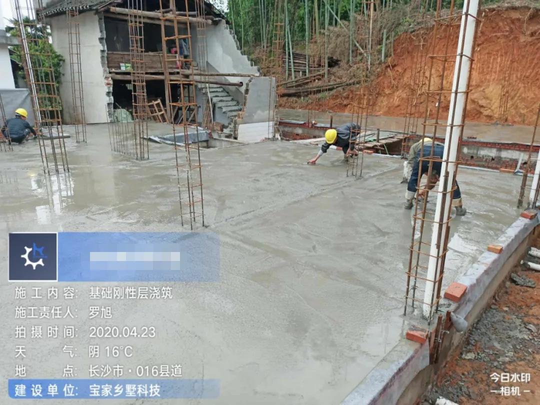 回潮天气怎么预防地板湿,墙角受潮发霉长蘑菇怎么处理