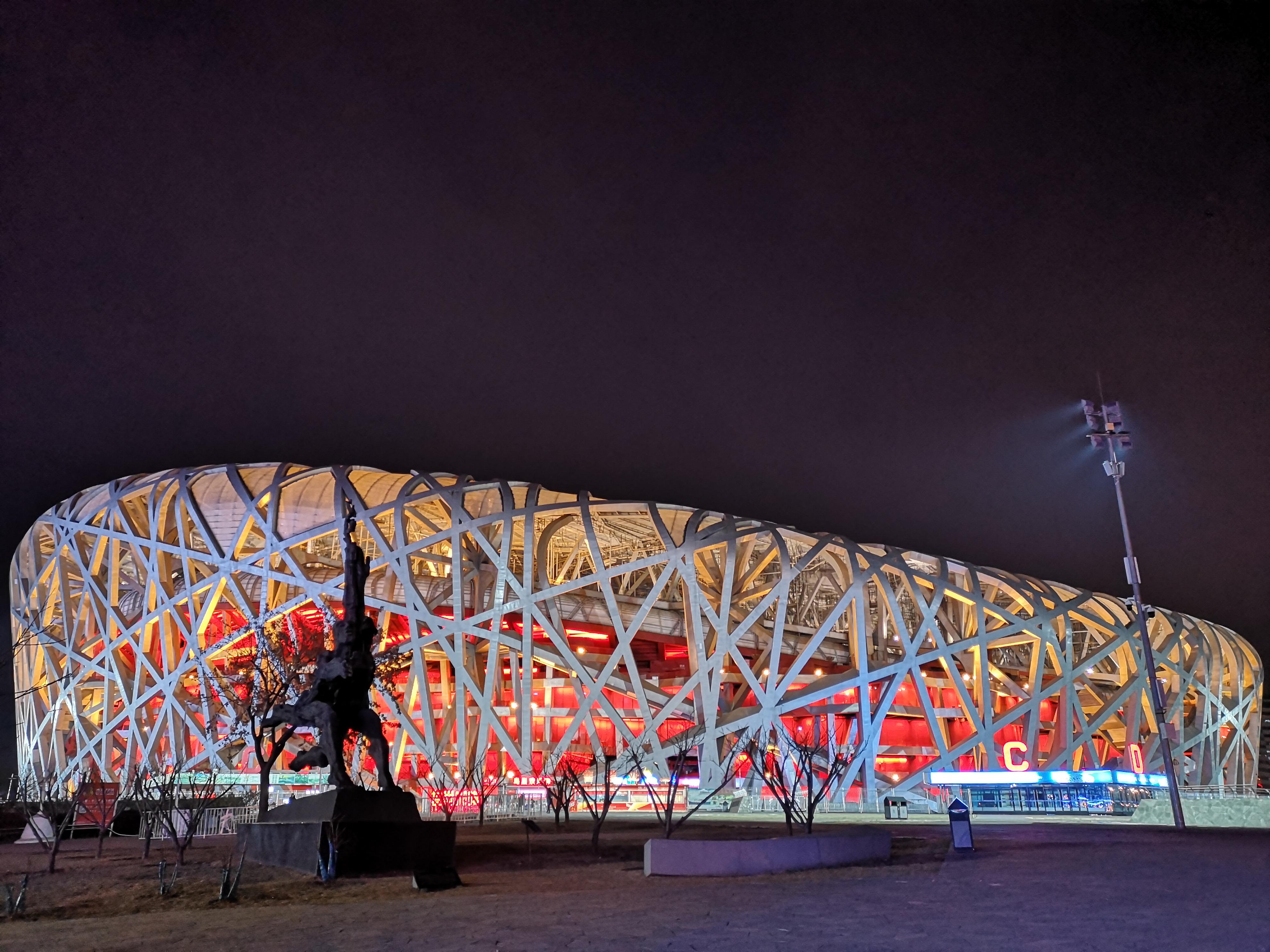 逛颐和园观十七孔桥金光穿洞,离颐和园金光穿洞奇景最近的入口