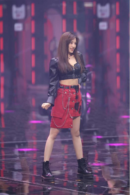 张含韵16岁夏装照片,31岁张含韵惊艳瞬间