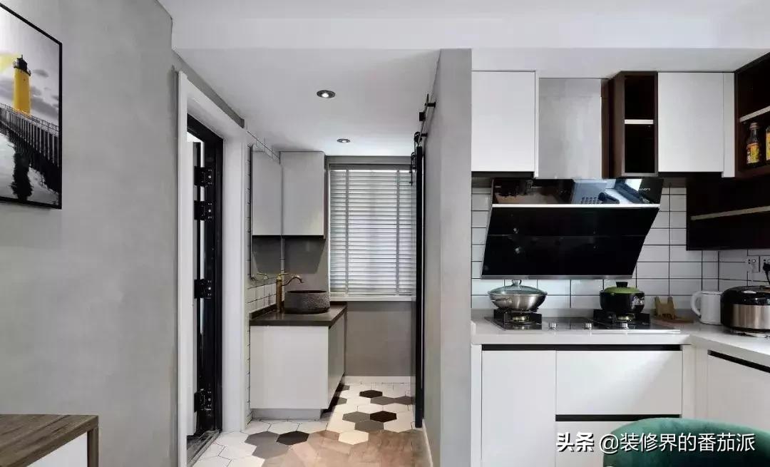 老公房40平一室改两室户型图,40平老公房一字型直筒改复式设计