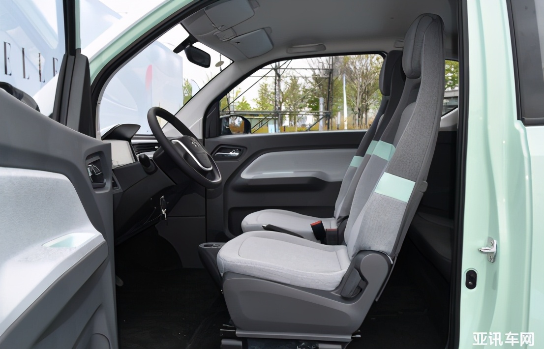 五菱宏光miniev马卡龙170实际续航,五菱宏光miniev敞篷马卡龙多少钱