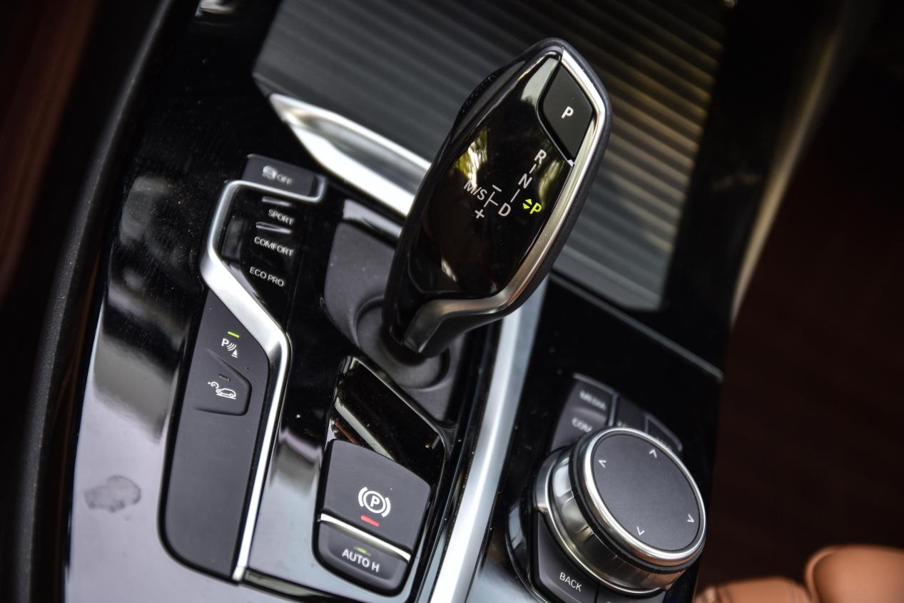 宝马40多万真的比国产车有优势么,40万的宝马怎么样