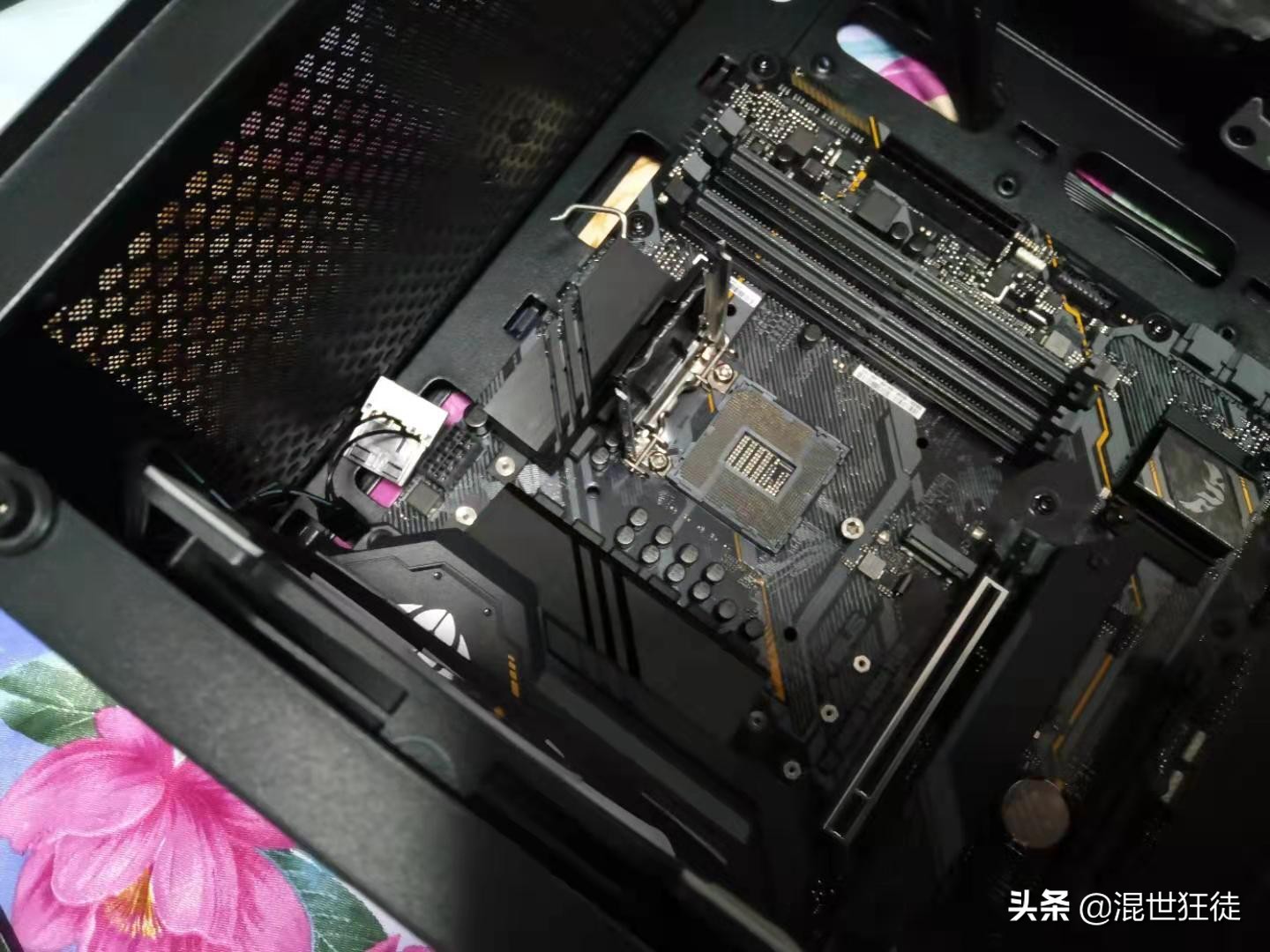 电脑内存条装机过程,第一次装机全过程