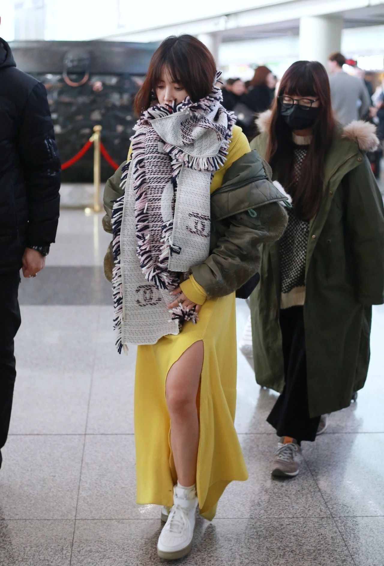 150斤面包服显瘦,面包服加直筒裤