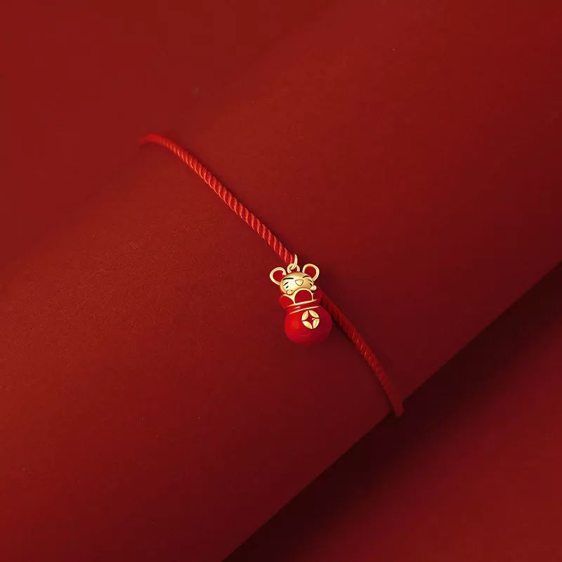 2023年开运红绳,新年开运红绳人手必备