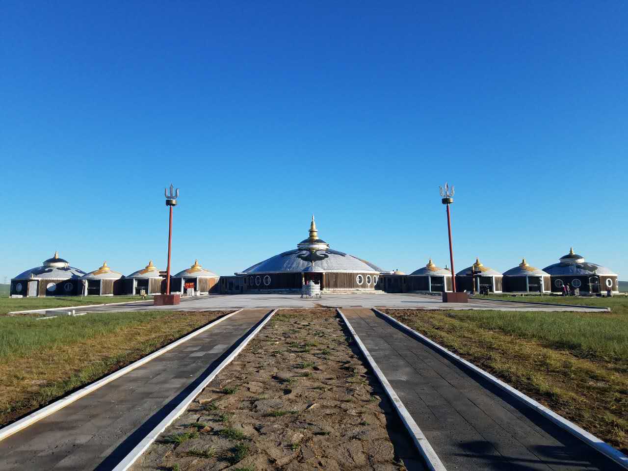 蒙古坐拥丰富矿产资源,拉拢美国搞军演向中俄*威示**,如今幡然悔悟