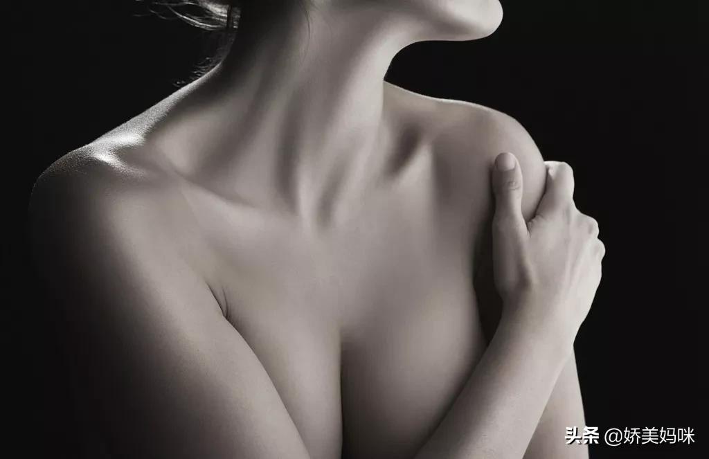 产后哺乳胸下垂怎么办,产后哺乳导致胸部下垂干瘪