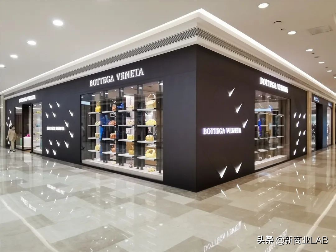 武商武汉国际广场变形记，拥抱变革，推动发展