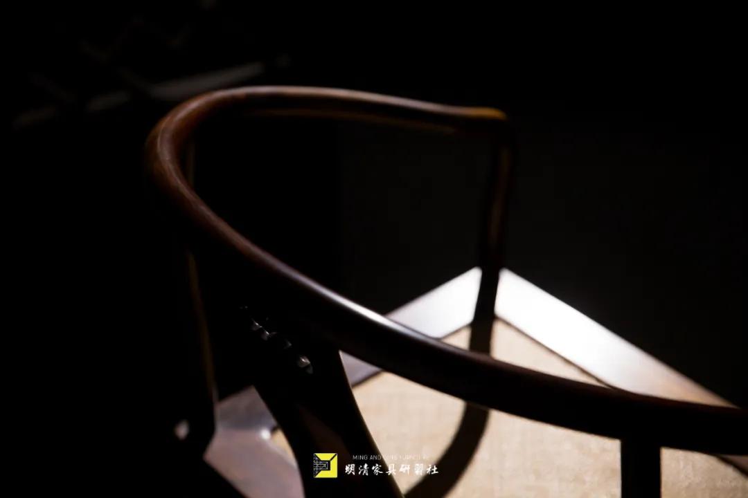 余尝净一室，置一圈椅|影木坊