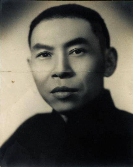 杜月笙是不是逃到台湾去了,杜月笙逃难到香港