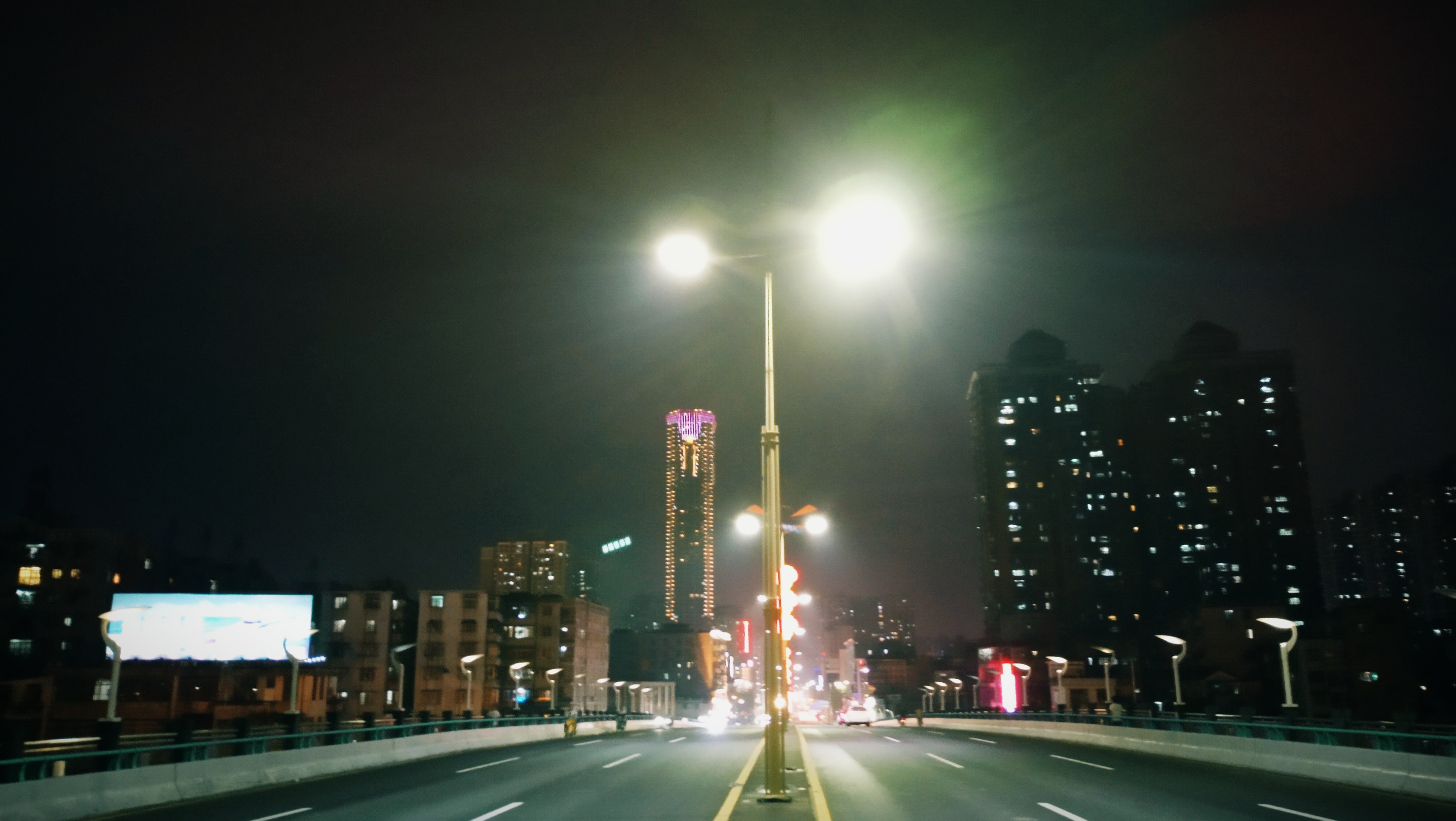 漂在北上广的年轻人,漂在东莞