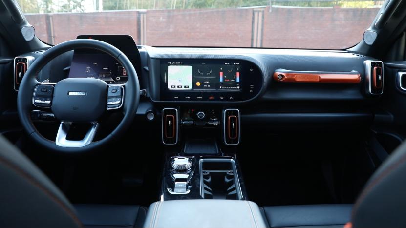 哈弗大狗2021款1.5t马犬版测试,哈弗大狗1.5tdct马犬版白色