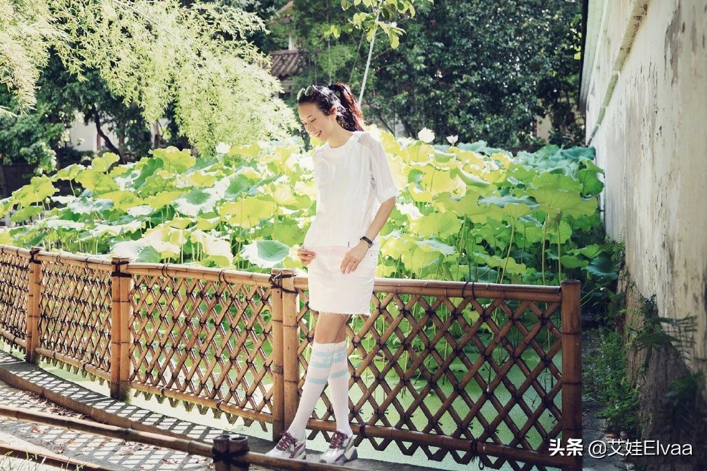 莫文蔚穿西装长腿,莫文蔚秀长腿完整版