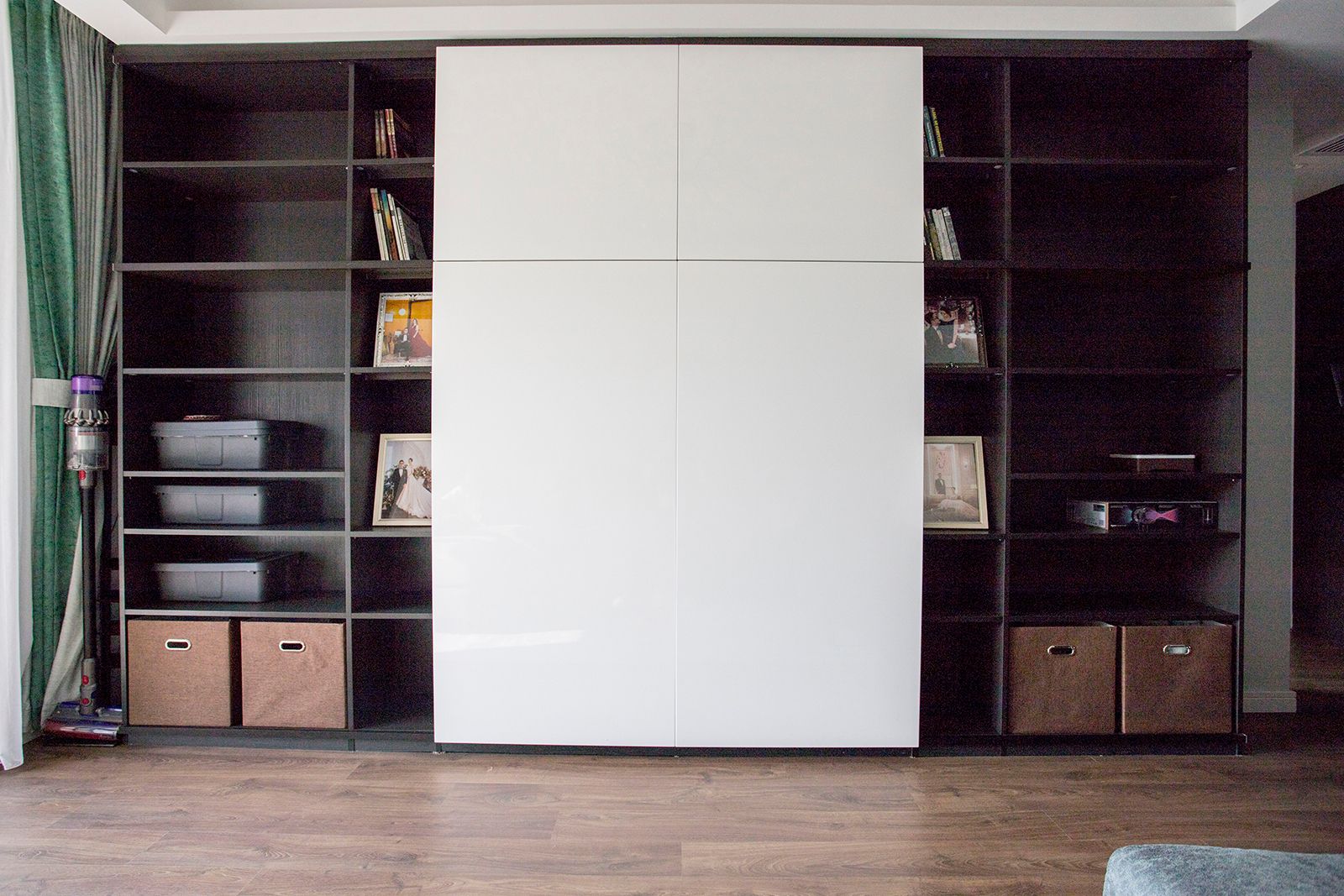 103㎡收纳满分，电动窗帘、上轨道移门和阳台吧台让家一键变高级