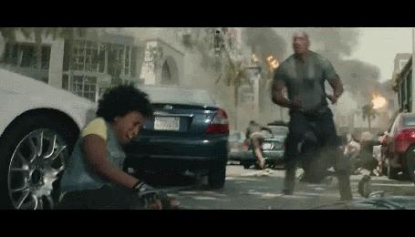 巨石强森是不是反派,巨石强森细狗增重