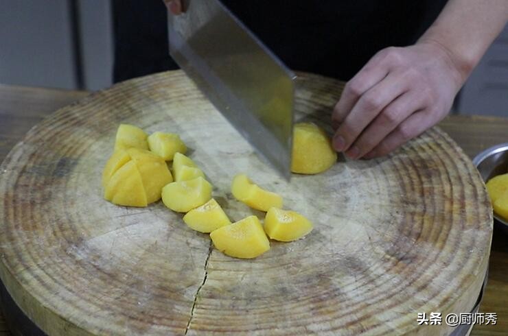 蜜汁黄桃烤梨的正确方法和配方,蜜汁蜜枣黄桃汤的做法大全