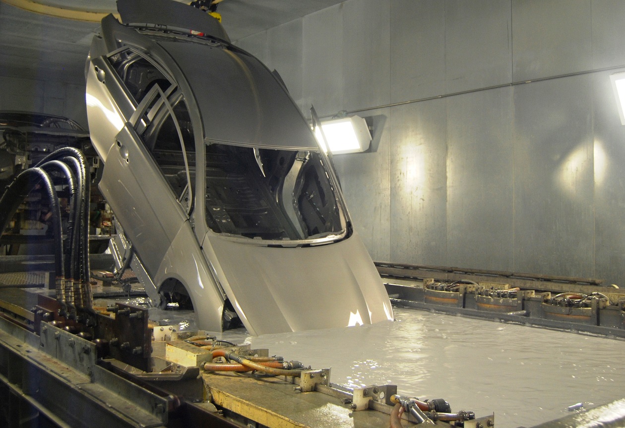 4s店整面喷漆要打掉原厂漆吗,4s店喷漆比原厂漆差吗