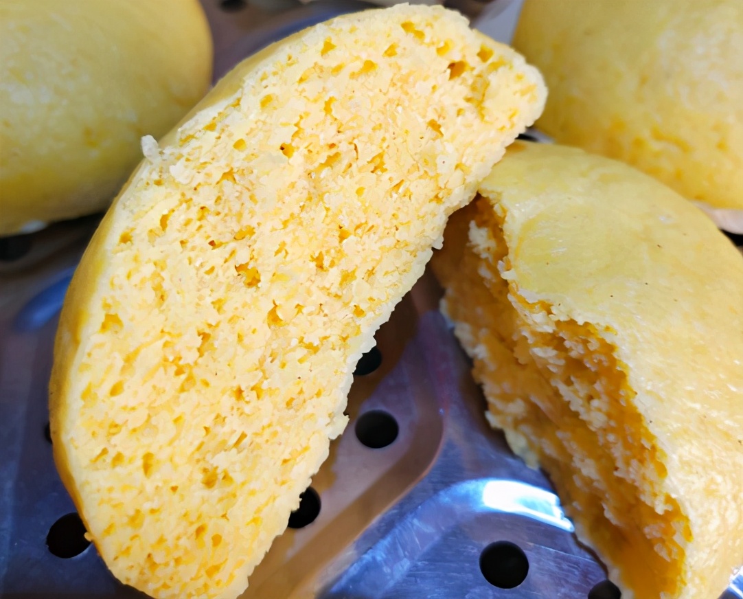 做玉米面馒头怎么能不粘手,玉米面馒头怎样发才蓬松柔软