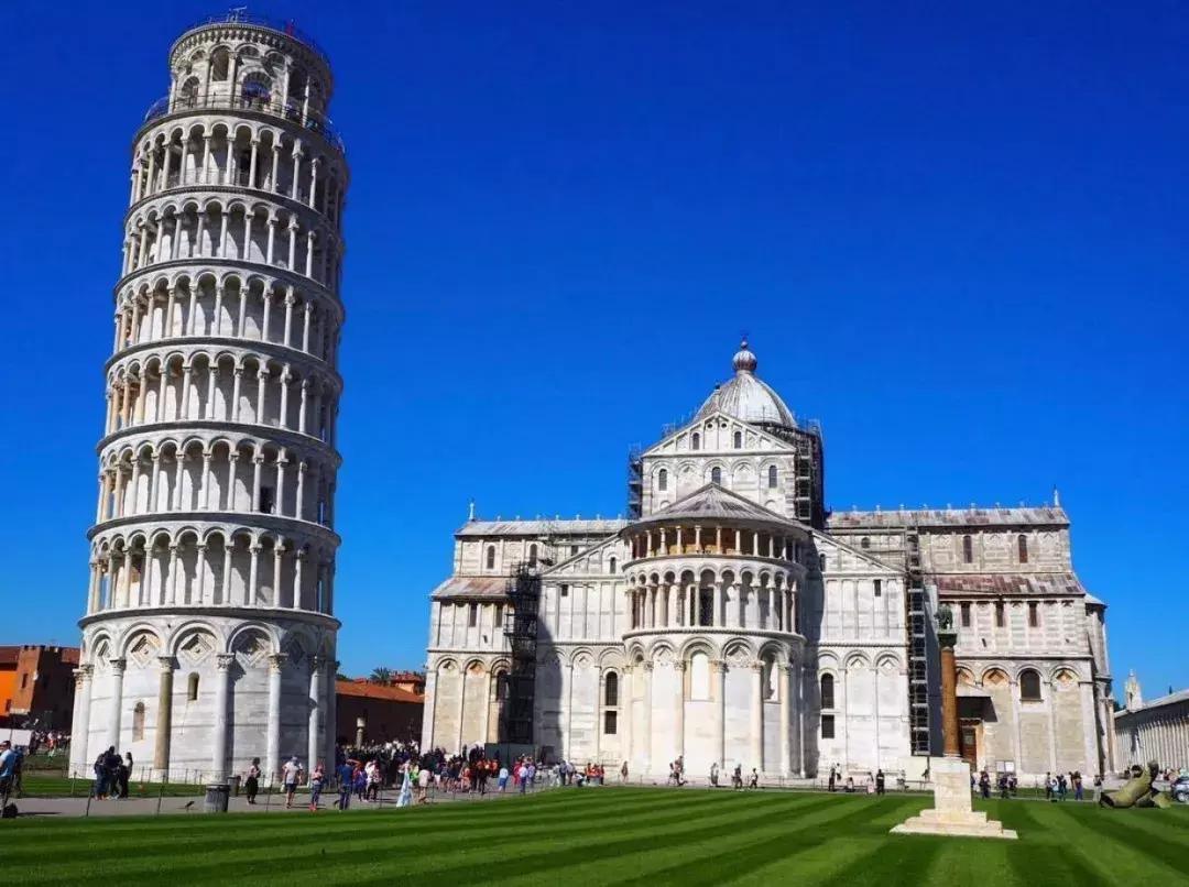 意大利是著名的时尚设计之国,意大利是真正的美食之都