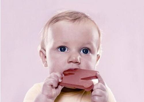 儿童贫血的症状及应对方法,宝宝贫血怎么食补最快