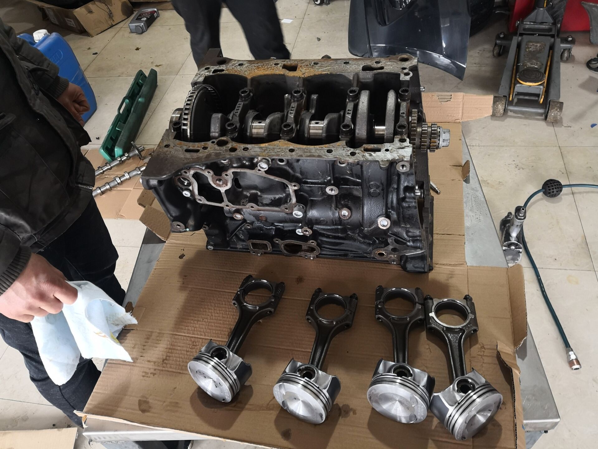 新款奥迪q3烧不烧机油,奥迪q31.4t烧机油吗