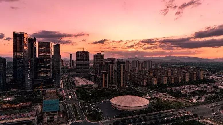 住在杭州真的很美好,住在城市却向往自然