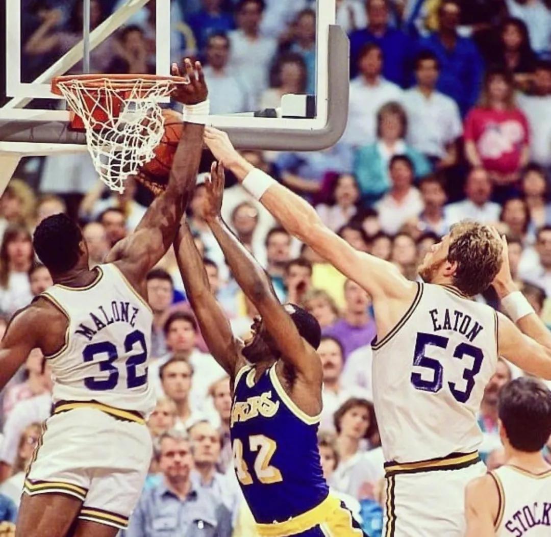 场均5.56帽！NBA又一大神去世！他的站帽太经典了