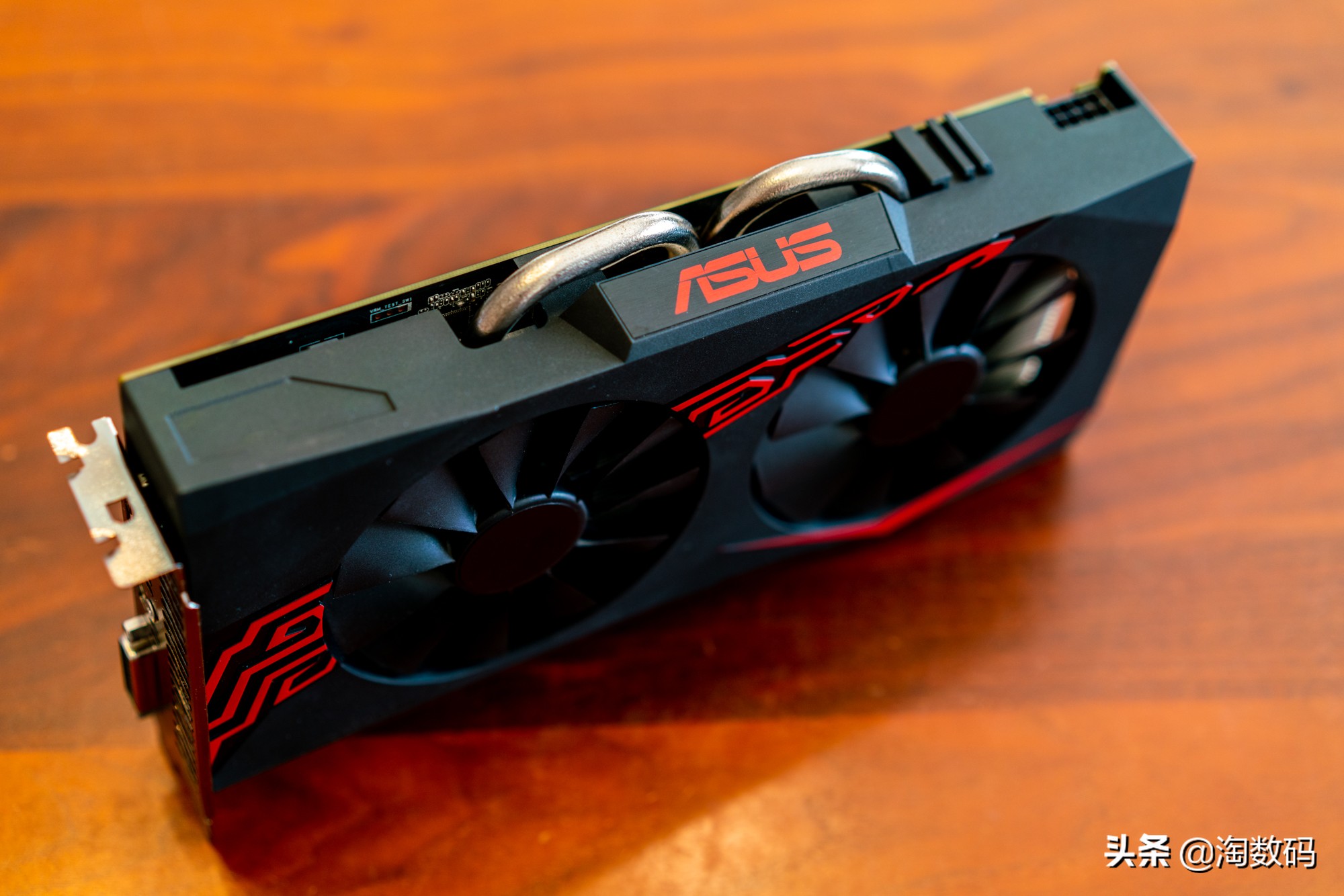 华硕rx580t8g吃鸡表现,华硕rx5808g游戏表现