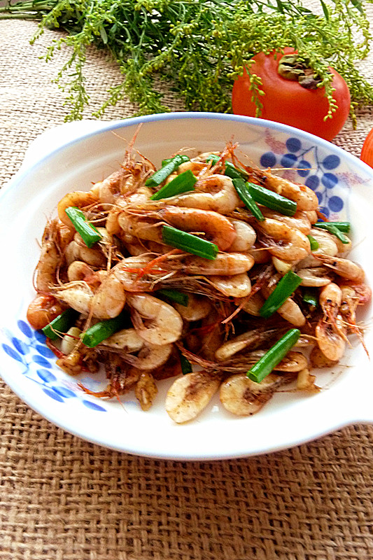 外脆里嫩的小河虾,传说中的香酥小河虾既补钙又美味