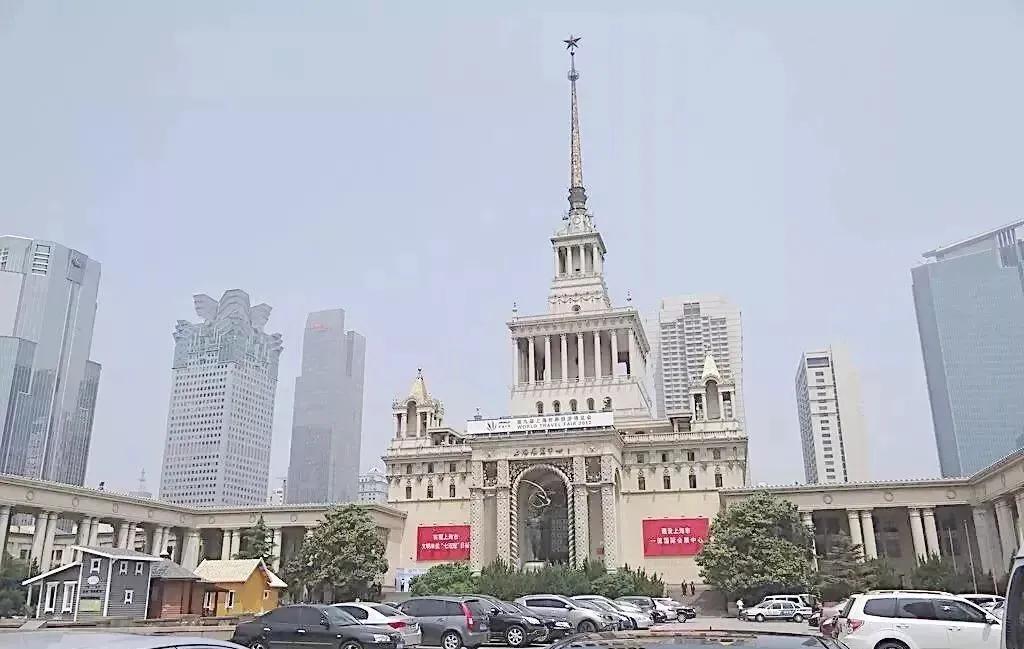 上海地铁沿线景点一日游,上海地铁11号线上海赛车场站