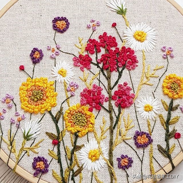 白t恤的刺绣用什么刺绣针法,刺绣简单小花朵