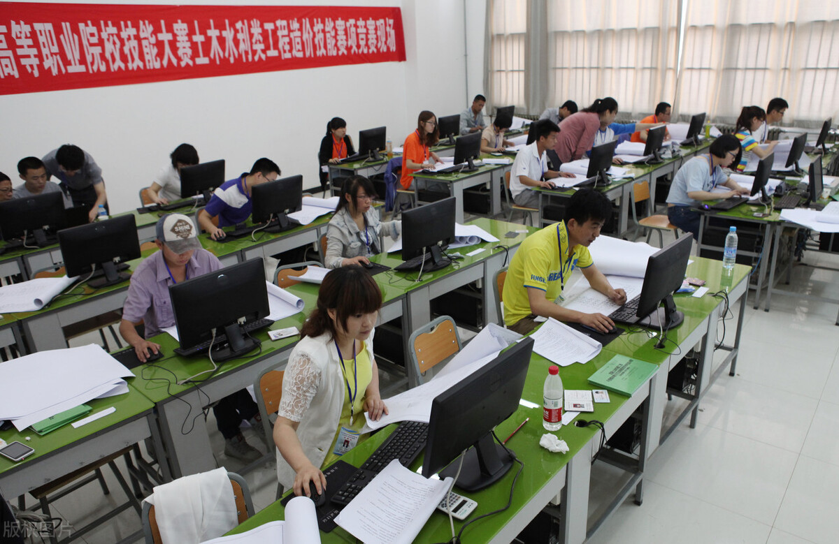 什么是工程造价？大学报考和新人转行值不值？造价前景又怎么样？