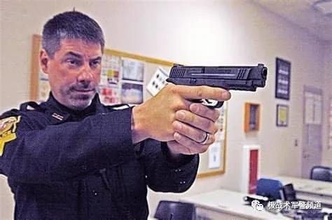 早期半自动手枪击发方式,手枪击发状态