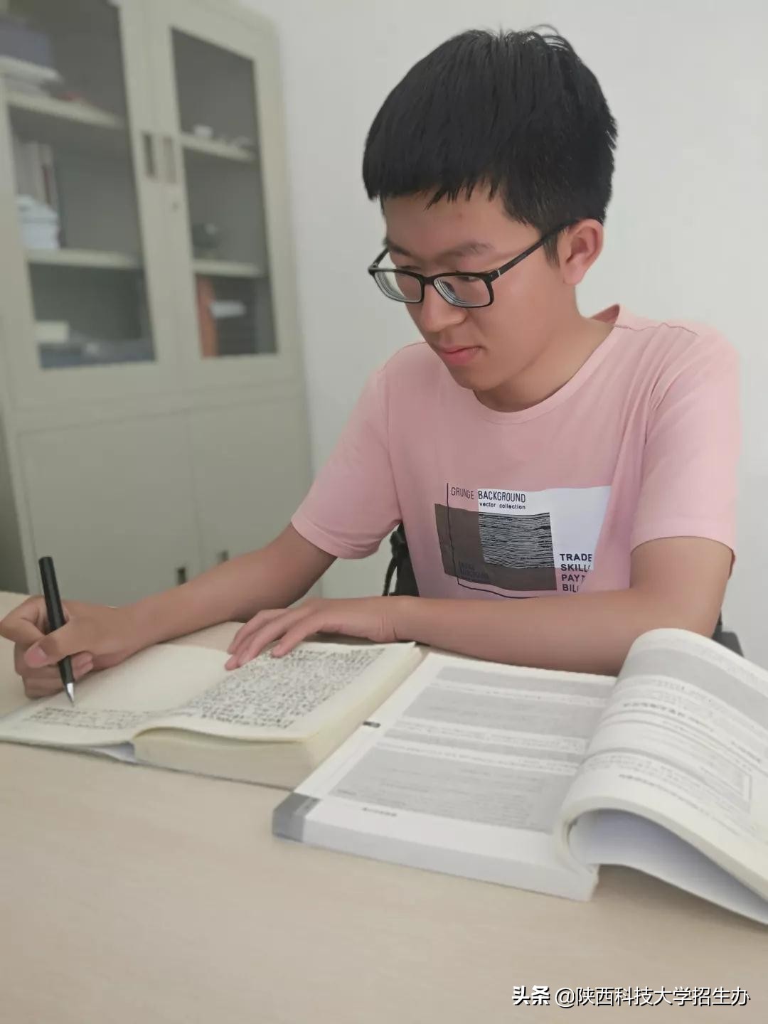 陕西男神学霸视频,陕西帅哥学霸