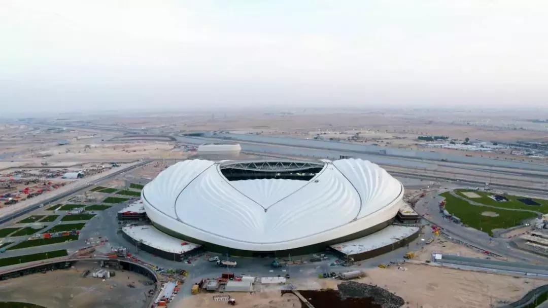 扎哈设计的卡塔尔世界杯主会场,扎哈卡塔尔