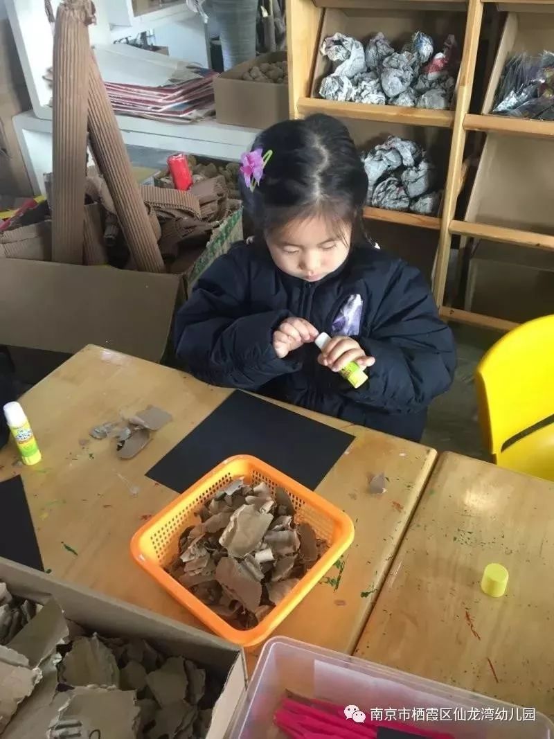 幼儿园生成课程案例,幼儿园关于纸的课程