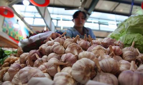 蒜你狠时隔七年卷土重来！年前还会涨，今年还有啥能吃得起？