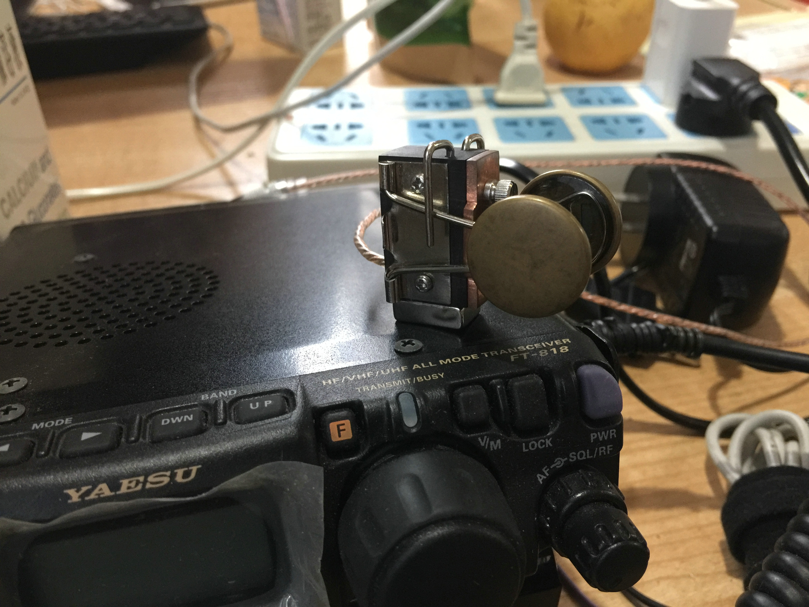 看这位爱好者DIY的夹子双桨自动键怎么样？