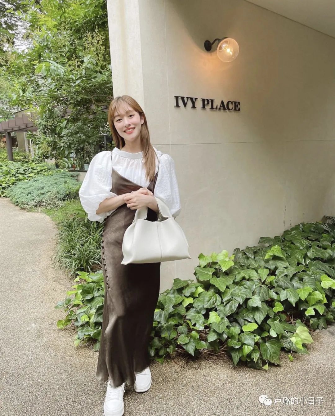 要说高级感的包，标配一定是白色包