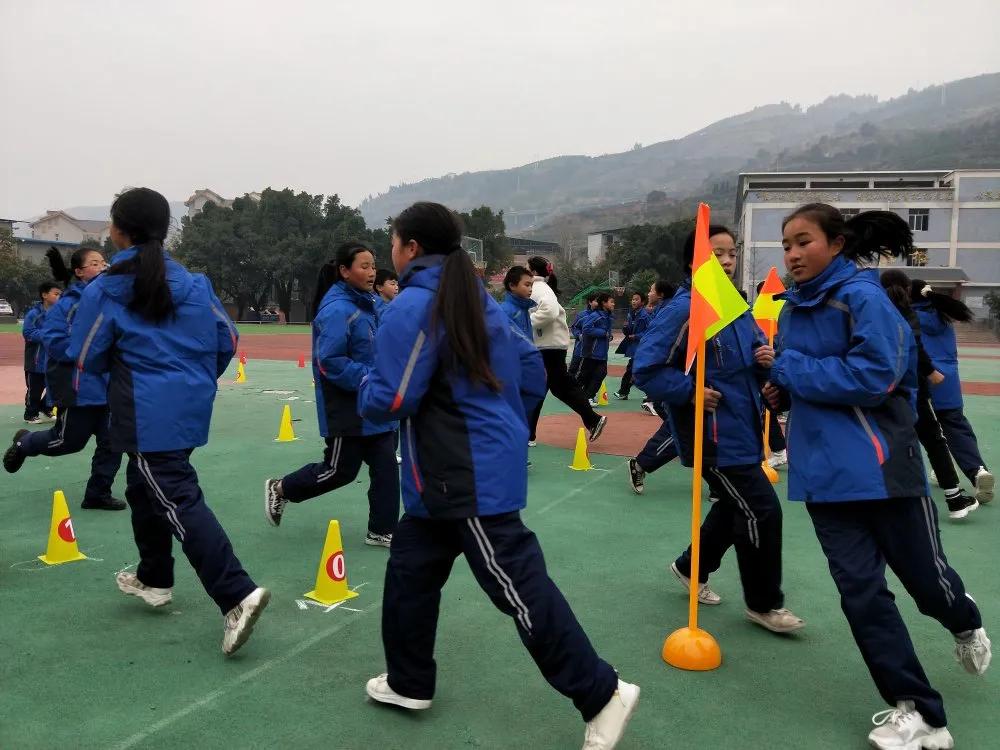 奉节中学生体育节,奉节中学课间操比赛