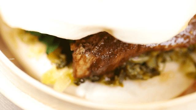 外国人喝中国精酿,泥煤味精酿