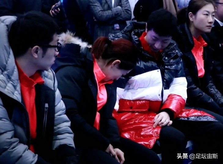 马龙刘诗雯互贴标签搞笑互动!丁宁许昕看懵石川佳纯变邻家少女