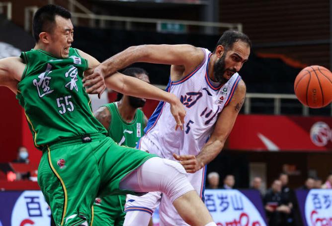 辽宁苦主晒豪华新球馆！山东球员看哭了吗？同样CBA差距这么大