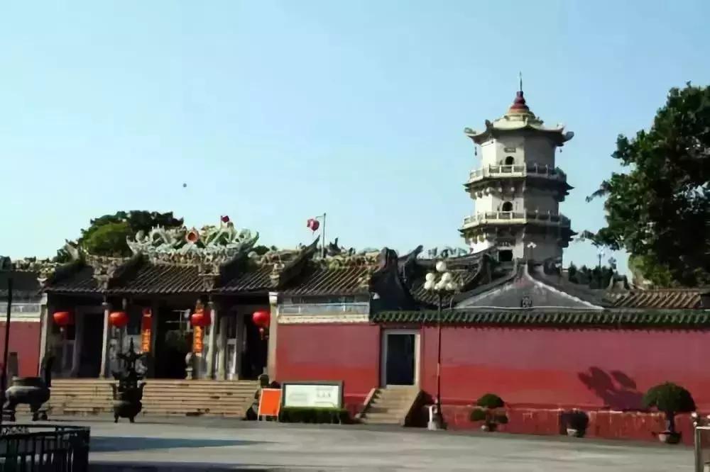 千万不要和谁做朋友,千万不要和人缘好的人做朋友