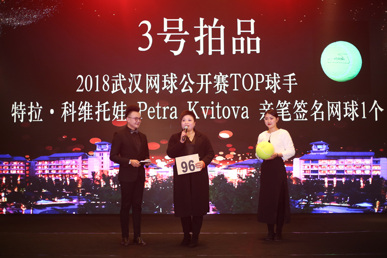 五年光阴携手走过武汉宝利德与奔驰车友共谱友情岁月