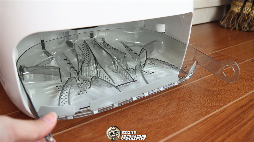 自己洗拖布的机器人,云鲸智能扫拖一体机器人怎么样