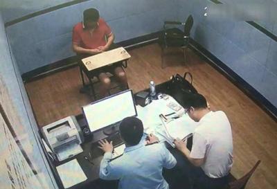 女囚犯临刑前发现惊天大秘密,女囚犯临死前发现惊天大秘密