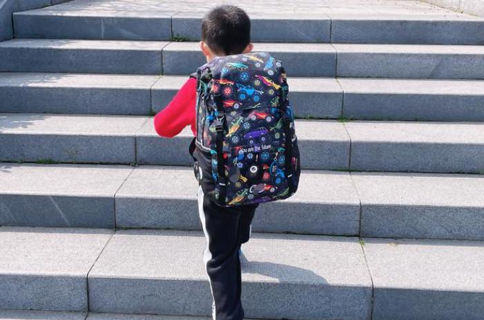 男孩女孩什么时候停止长高,男孩女孩20岁还能长高吗