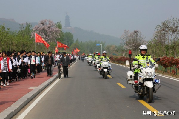 襄城高中远足活动16班,襄城县一高2021春季远足